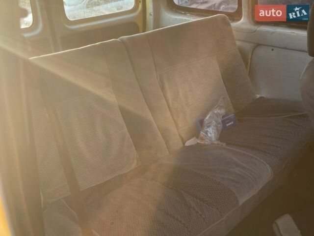 Жовтий Сітроен Берлінго, об'ємом двигуна 1.87 л та пробігом 250 тис. км за 1700 $, фото 11 на Automoto.ua