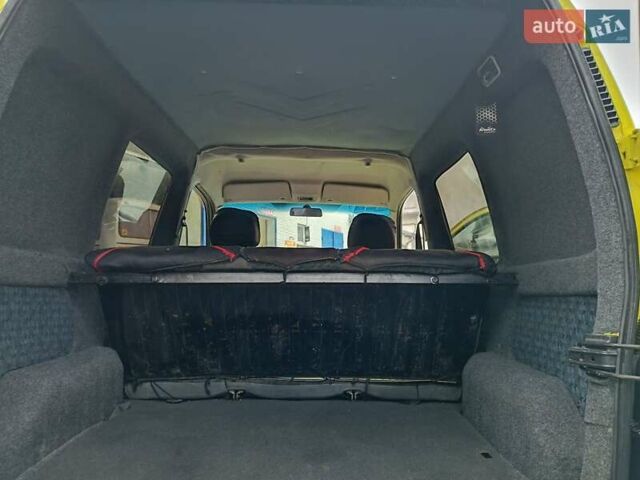 Желтый Ситроен Берлинго, объемом двигателя 1.9 л и пробегом 355 тыс. км за 2550 $, фото 13 на Automoto.ua