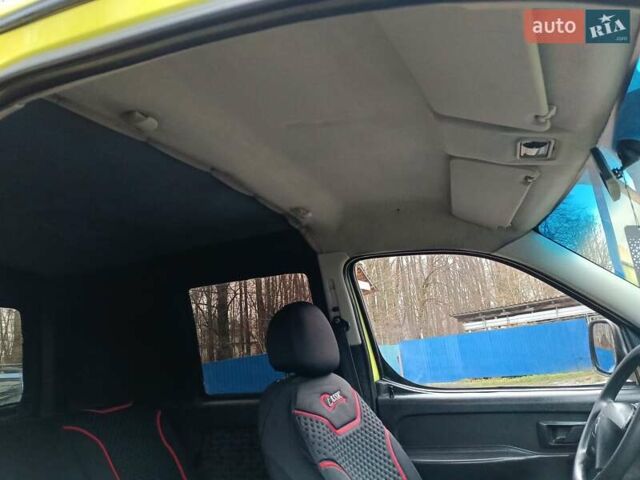 Желтый Ситроен Берлинго, объемом двигателя 1.9 л и пробегом 355 тыс. км за 2550 $, фото 12 на Automoto.ua