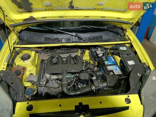 Желтый Ситроен Берлинго, объемом двигателя 1.9 л и пробегом 355 тыс. км за 2550 $, фото 15 на Automoto.ua