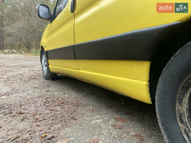 Жовтий Сітроен Берлінго, об'ємом двигуна 1.87 л та пробігом 598 тис. км за 2999 $, фото 7 на Automoto.ua