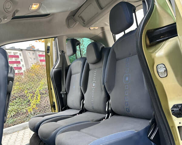 Желтый Ситроен Берлинго, объемом двигателя 1.6 л и пробегом 201 тыс. км за 5550 $, фото 14 на Automoto.ua