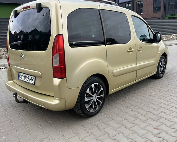 Желтый Ситроен Берлинго, объемом двигателя 1.6 л и пробегом 201 тыс. км за 5550 $, фото 8 на Automoto.ua