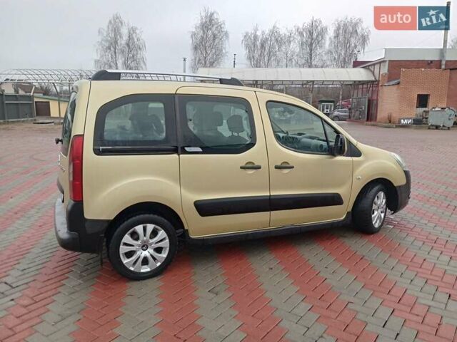 Желтый Ситроен Берлинго, объемом двигателя 1.6 л и пробегом 300 тыс. км за 6500 $, фото 1 на Automoto.ua