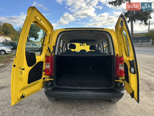 Жовтий Сітроен Берлінго, об'ємом двигуна 1.6 л та пробігом 241 тис. км за 5600 $, фото 9 на Automoto.ua