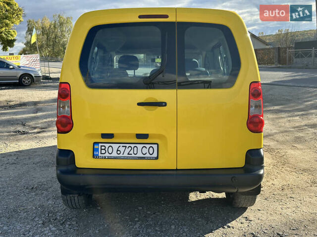 Жовтий Сітроен Берлінго, об'ємом двигуна 1.6 л та пробігом 241 тис. км за 5600 $, фото 4 на Automoto.ua