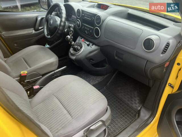 Желтый Ситроен Берлинго, объемом двигателя 1.56 л и пробегом 210 тыс. км за 7500 $, фото 12 на Automoto.ua