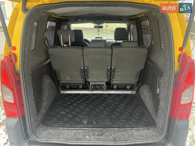 Желтый Ситроен Берлинго, объемом двигателя 1.56 л и пробегом 210 тыс. км за 7500 $, фото 15 на Automoto.ua