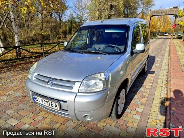 Ситроен Берлинго 2008 в Миргороде на Automoto.ua Серый Ситроен Берлинго, объемом двигателя 1.6 л и пробегом 293 тыс. км за 4999 $, фото 3 на Automoto.ua