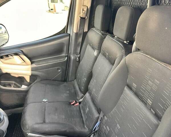 Сірий Сітроен Берлінго, об'ємом двигуна 1.6 л та пробігом 290 тис. км за 5500 $, фото 8 на Automoto.ua