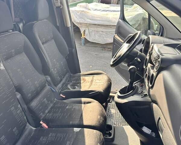 Сірий Сітроен Берлінго, об'ємом двигуна 1.6 л та пробігом 290 тис. км за 5500 $, фото 9 на Automoto.ua