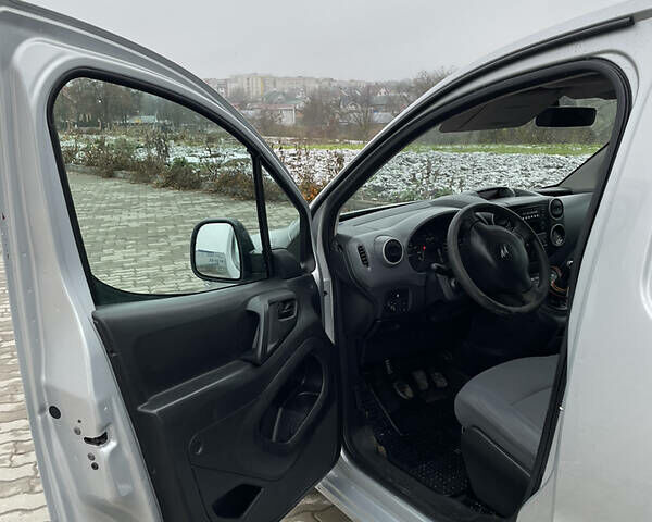 Серый Ситроен Берлинго, объемом двигателя 1.6 л и пробегом 353 тыс. км за 4200 $, фото 14 на Automoto.ua