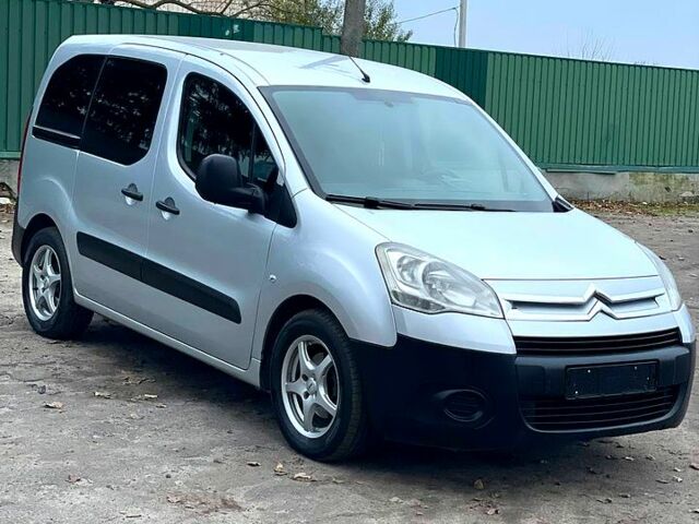 Серый Ситроен Берлинго, объемом двигателя 1.6 л и пробегом 213 тыс. км за 6700 $, фото 1 на Automoto.ua
