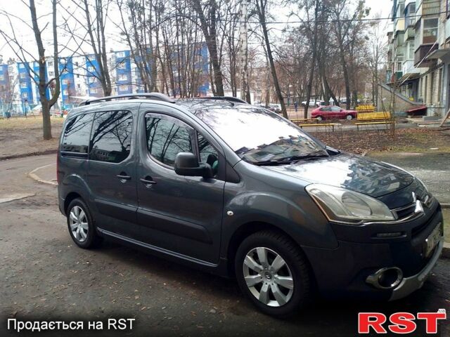 Серый Ситроен Берлинго, объемом двигателя 1.6 л и пробегом 260 тыс. км за 8000 $, фото 1 на Automoto.ua