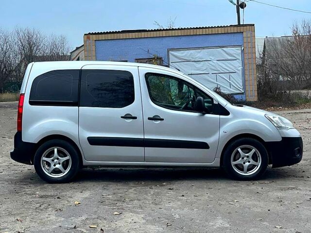 Серый Ситроен Берлинго, объемом двигателя 1.6 л и пробегом 213 тыс. км за 6700 $, фото 2 на Automoto.ua