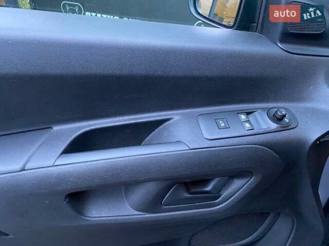 Сірий Сітроен Берлінго, об'ємом двигуна 1.56 л та пробігом 61 тис. км за 13200 $, фото 12 на Automoto.ua