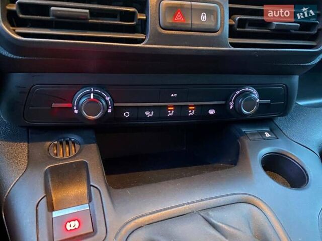 Сірий Сітроен Берлінго, об'ємом двигуна 1.56 л та пробігом 61 тис. км за 13200 $, фото 21 на Automoto.ua