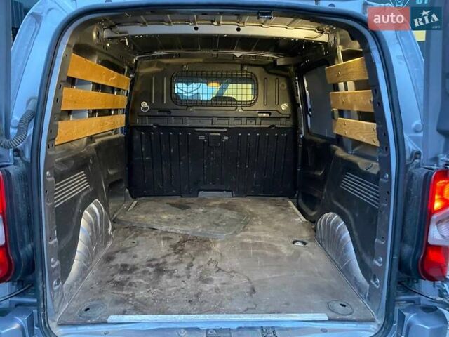 Сірий Сітроен Берлінго, об'ємом двигуна 1.56 л та пробігом 61 тис. км за 13200 $, фото 10 на Automoto.ua