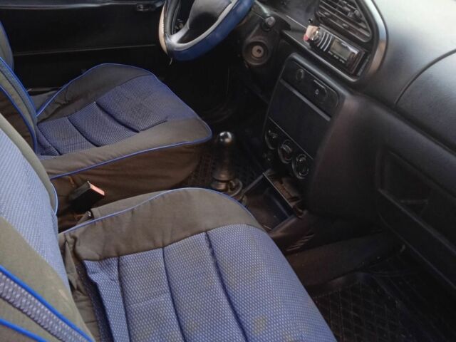 Серый Ситроен Берлинго, объемом двигателя 1.9 л и пробегом 379 тыс. км за 1800 $, фото 7 на Automoto.ua