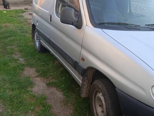 Серый Ситроен Берлинго, объемом двигателя 1.9 л и пробегом 379 тыс. км за 1800 $, фото 6 на Automoto.ua