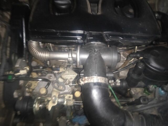 Серый Ситроен Берлинго, объемом двигателя 1.9 л и пробегом 379 тыс. км за 1800 $, фото 4 на Automoto.ua