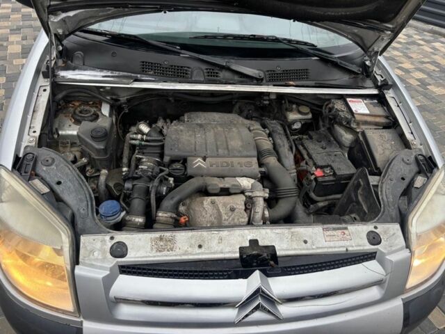 Сірий Сітроен Берлінго, об'ємом двигуна 1.6 л та пробігом 250 тис. км за 2100 $, фото 10 на Automoto.ua