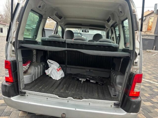 Сірий Сітроен Берлінго, об'ємом двигуна 1.6 л та пробігом 250 тис. км за 2100 $, фото 9 на Automoto.ua