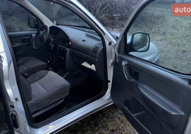 Сірий Сітроен Берлінго, об'ємом двигуна 1.87 л та пробігом 378 тис. км за 2700 $, фото 6 на Automoto.ua