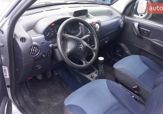 Серый Ситроен Берлинго, объемом двигателя 1.59 л и пробегом 220 тыс. км за 4600 $, фото 21 на Automoto.ua