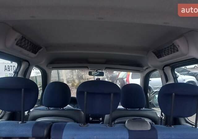 Серый Ситроен Берлинго, объемом двигателя 1.59 л и пробегом 220 тыс. км за 4600 $, фото 6 на Automoto.ua