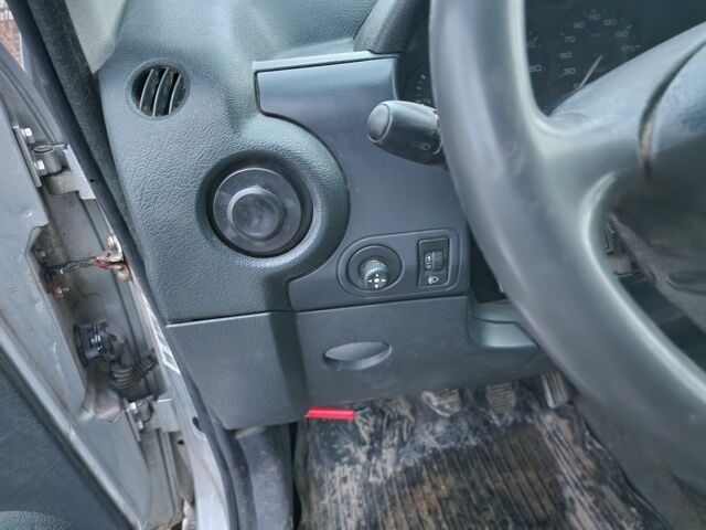 Серый Ситроен Берлинго, объемом двигателя 1.9 л и пробегом 390 тыс. км за 1400 $, фото 8 на Automoto.ua