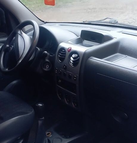 Серый Ситроен Берлинго, объемом двигателя 1.4 л и пробегом 230 тыс. км за 3700 $, фото 5 на Automoto.ua