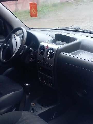 Серый Ситроен Берлинго, объемом двигателя 1.4 л и пробегом 230 тыс. км за 3700 $, фото 4 на Automoto.ua