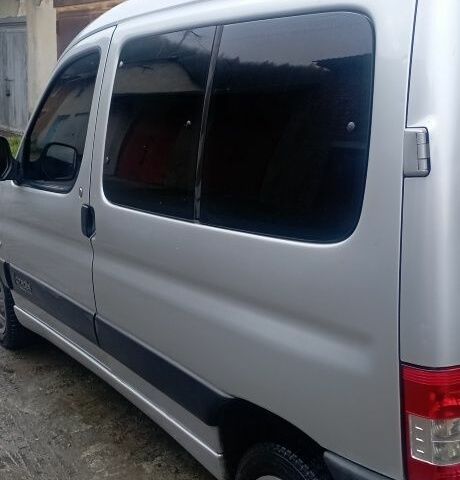 Серый Ситроен Берлинго, объемом двигателя 1.4 л и пробегом 230 тыс. км за 3700 $, фото 3 на Automoto.ua