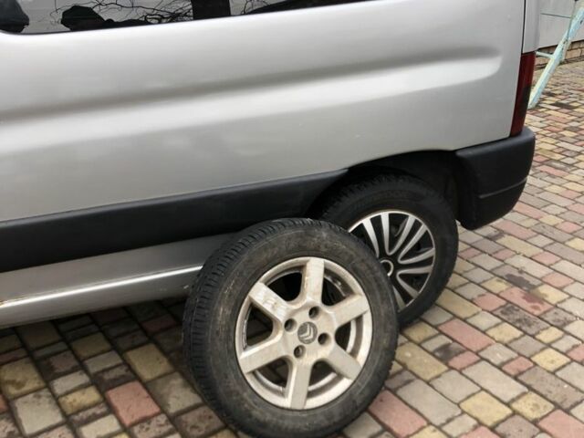 Ситроен Берлинго 2005 в Луцке на Automoto.ua Серый Ситроен Берлинго, объемом двигателя 2 л и пробегом 3 тыс. км за 4192 $, фото 9 на Automoto.ua