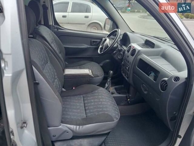 Серый Ситроен Берлинго, объемом двигателя 1.87 л и пробегом 277 тыс. км за 4300 $, фото 6 на Automoto.ua