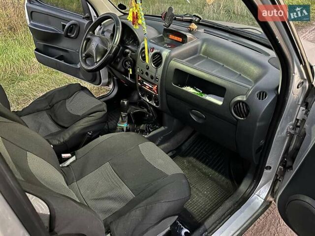 Ситроен Берлинго 2006 в Киеве на Automoto.ua Серый Ситроен Берлинго, объемом двигателя 1.87 л и пробегом 558 тыс. км за 3000 $, фото 5 на Automoto.ua