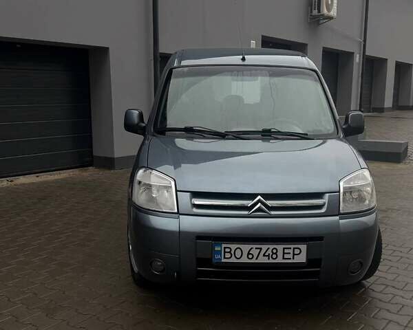 Серый Ситроен Берлинго, объемом двигателя 1.59 л и пробегом 158 тыс. км за 4999 $, фото 28 на Automoto.ua