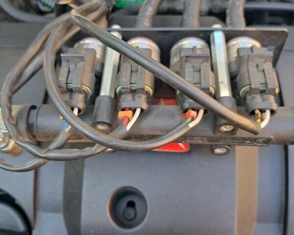 Серый Ситроен Берлинго, объемом двигателя 1.59 л и пробегом 206 тыс. км за 4900 $, фото 12 на Automoto.ua