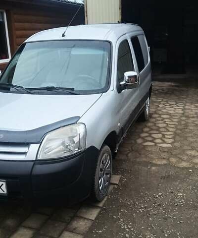 Сірий Сітроен Берлінго, об'ємом двигуна 1.6 л та пробігом 436 тис. км за 3500 $, фото 6 на Automoto.ua