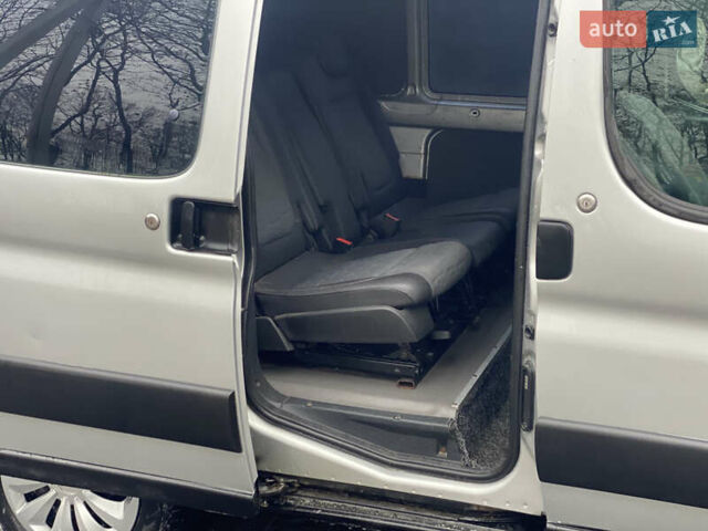 Сірий Сітроен Берлінго, об'ємом двигуна 1.56 л та пробігом 300 тис. км за 2500 $, фото 13 на Automoto.ua