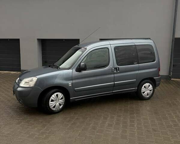 Серый Ситроен Берлинго, объемом двигателя 1.59 л и пробегом 158 тыс. км за 4999 $, фото 26 на Automoto.ua