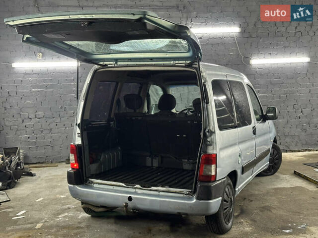 Серый Ситроен Берлинго, объемом двигателя 1.4 л и пробегом 350 тыс. км за 2950 $, фото 4 на Automoto.ua