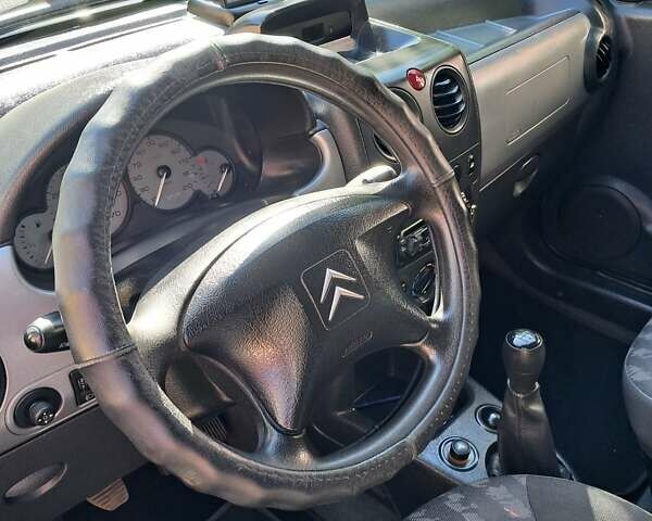 Серый Ситроен Берлинго, объемом двигателя 1.59 л и пробегом 206 тыс. км за 4900 $, фото 15 на Automoto.ua