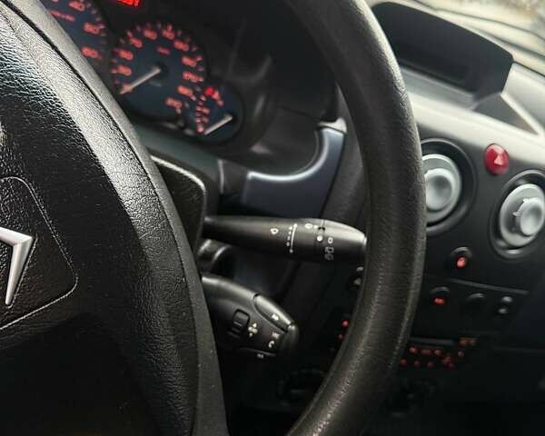 Серый Ситроен Берлинго, объемом двигателя 1.59 л и пробегом 158 тыс. км за 4999 $, фото 6 на Automoto.ua