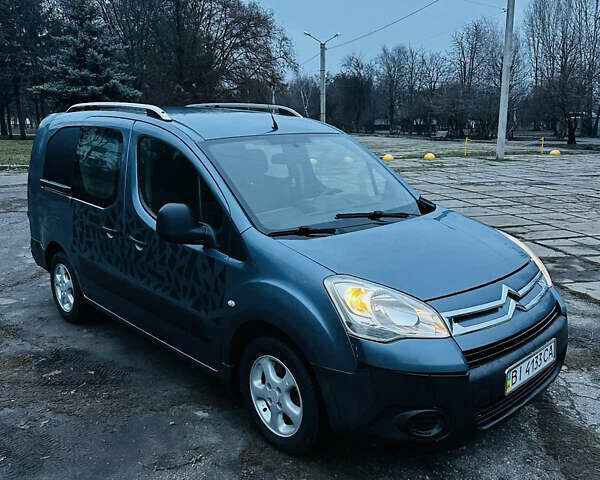 Серый Ситроен Берлинго, объемом двигателя 1.56 л и пробегом 350 тыс. км за 4500 $, фото 2 на Automoto.ua