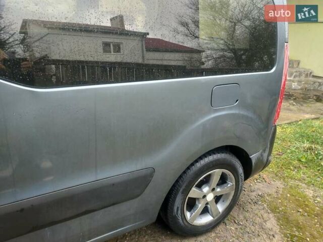 Серый Ситроен Берлинго, объемом двигателя 1.59 л и пробегом 210 тыс. км за 3950 $, фото 6 на Automoto.ua