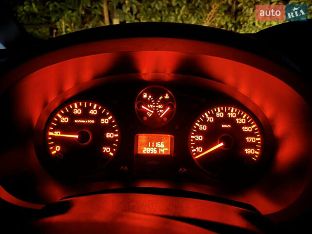 Серый Ситроен Берлинго, объемом двигателя 1.6 л и пробегом 289 тыс. км за 5800 $, фото 1 на Automoto.ua