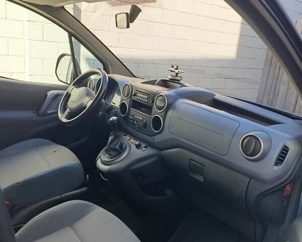 Серый Ситроен Берлинго, объемом двигателя 1.56 л и пробегом 298 тыс. км за 6400 $, фото 16 на Automoto.ua