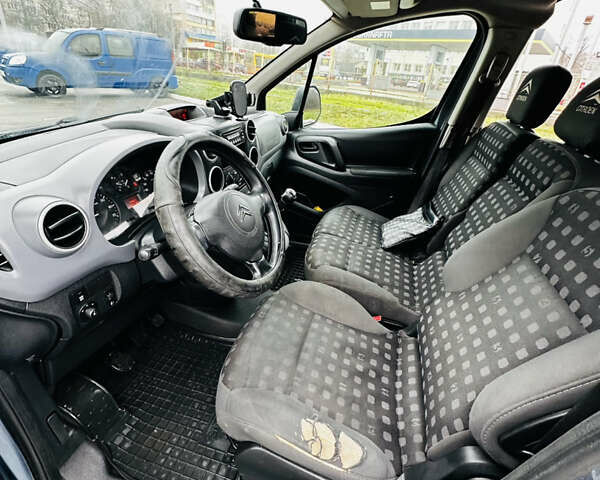 Сірий Сітроен Берлінго, об'ємом двигуна 1.6 л та пробігом 349 тис. км за 4499 $, фото 15 на Automoto.ua